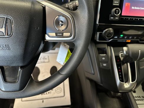 Used 2017 Honda CR-V LX image 11