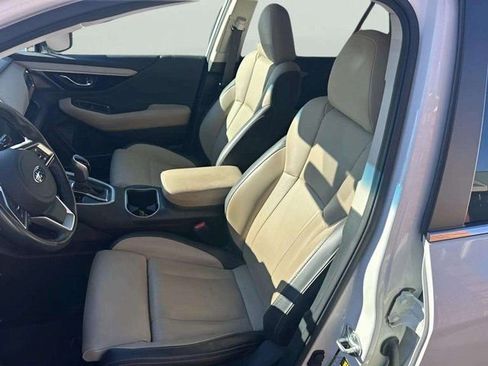 Used 2022 Subaru Outback Limited image 6