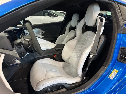 Used 2025 Chevrolet Corvette Stingray Preferred Cpe w/ Z51 Performance Package RWD image 14