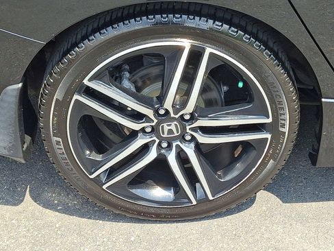 Certified 2017 Honda Accord Sport Special Edition image 8