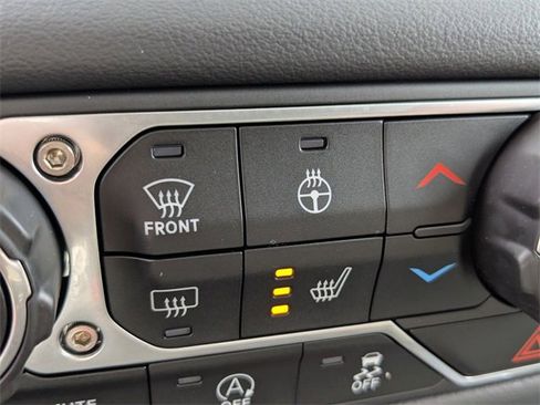 Used 2025 Jeep Gladiator Mojave w/ Safety Group image 28