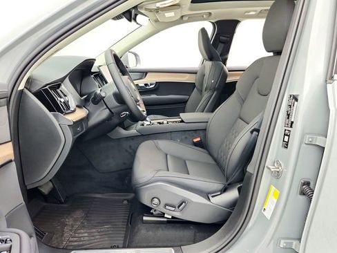 New 2026 Volvo XC90 B6 Plus w/ Protection Package Premier image 21