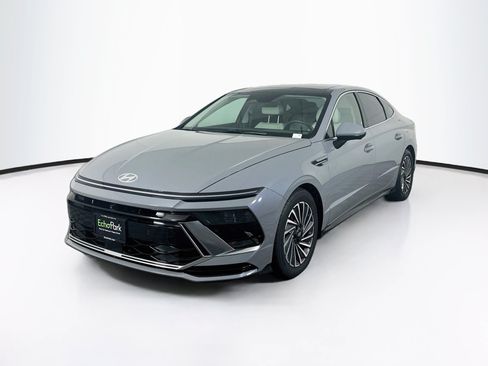 Used 2024 Hyundai Sonata Limited FWD image 3