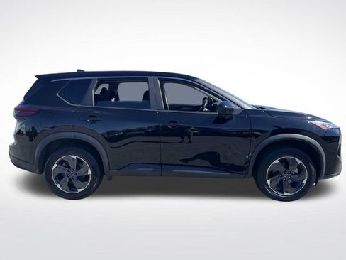 Used 2024 Nissan Rogue SV AWD/4WD image 9