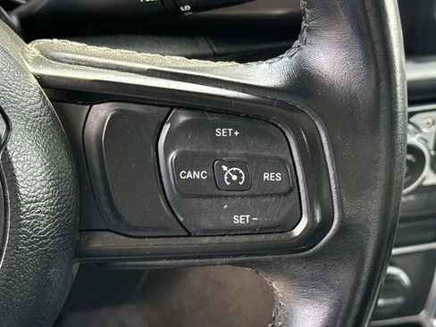 Used 2021 Jeep Gladiator Sport image 25