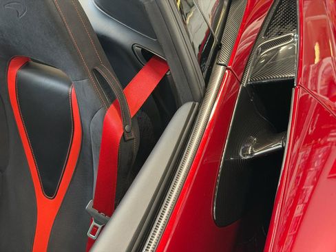 Used 2022 McLaren 720S Spider RWD image 22