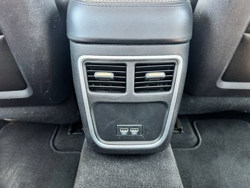 Used 2021 Chrysler 300 Touring L AWD/4WD image 27