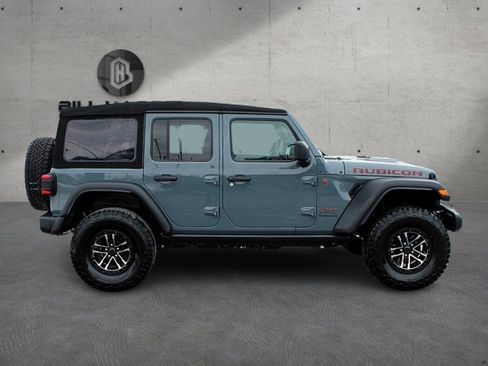 Used 2024 Jeep Wrangler Unlimited Rubicon w/ XTREMEE 35" Tire Package image 8