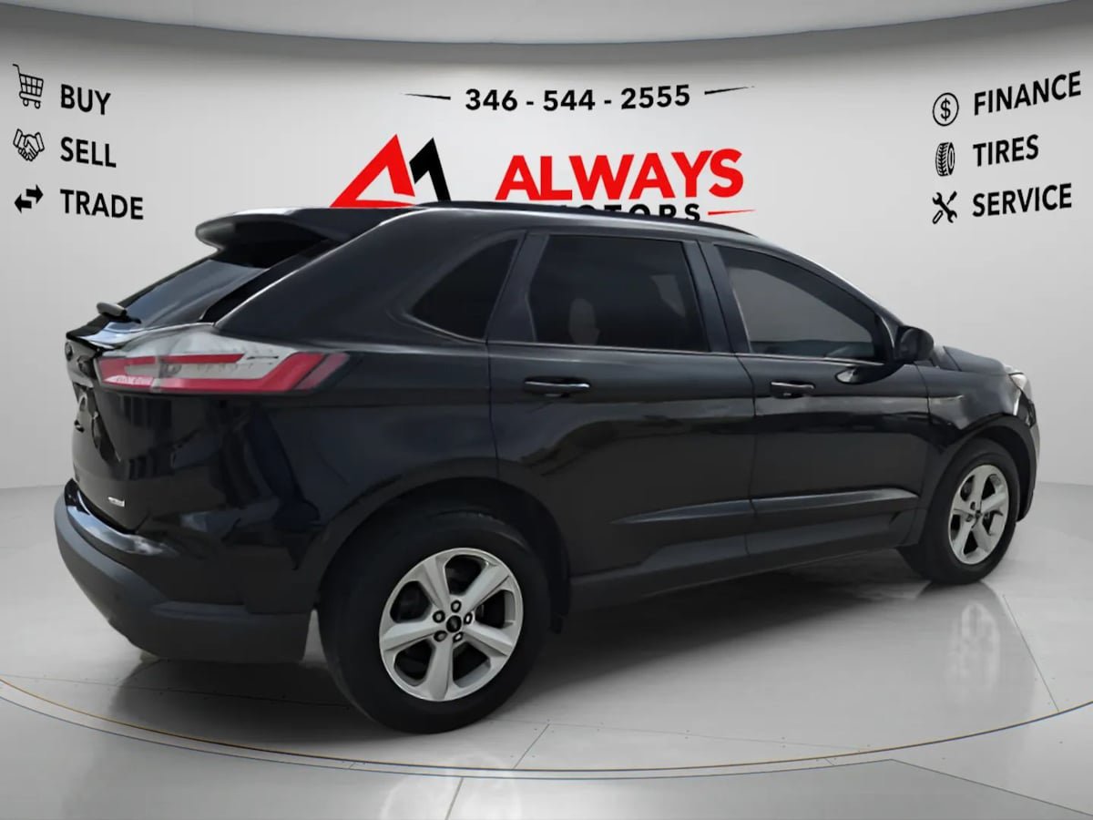 Used 2020 Ford Edge SE FWD image 10