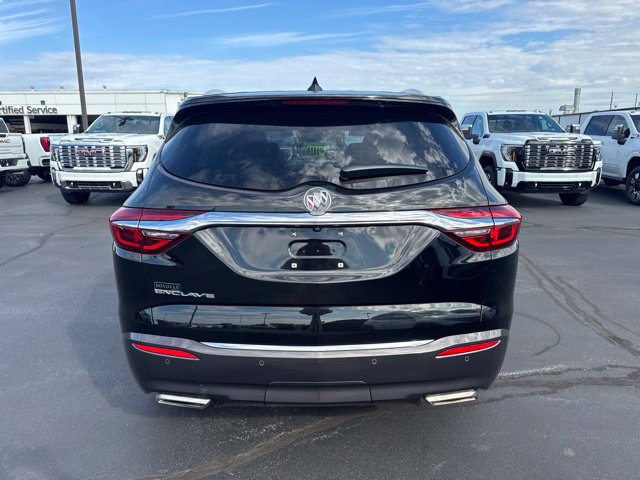 Used 2021 Buick Enclave Essence w/ Sound and Sites Package FWD image 4