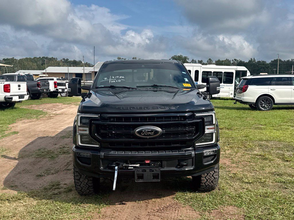 Used 2022 Ford F350 Lariat w/ Tremor Off-Road Package AWD/4WD image 9
