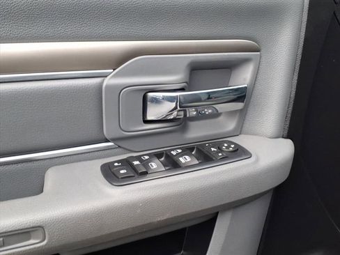 Used 2017 RAM 1500 Big Horn image 4