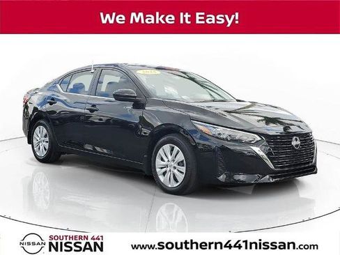 Certified 2025 Nissan Sentra S FWD image 1