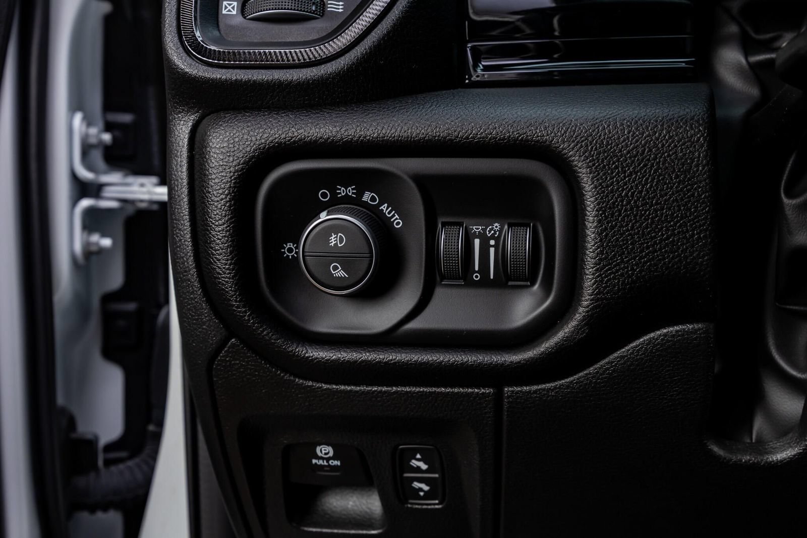 Used 2025 RAM 1500 Rebel w/ Rebel Level 2 Equipment Group AWD/4WD image 18