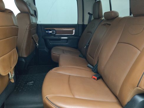 Used 2016 RAM 1500 Laramie Longhorn w/ Convenience Group AWD/4WD image 18