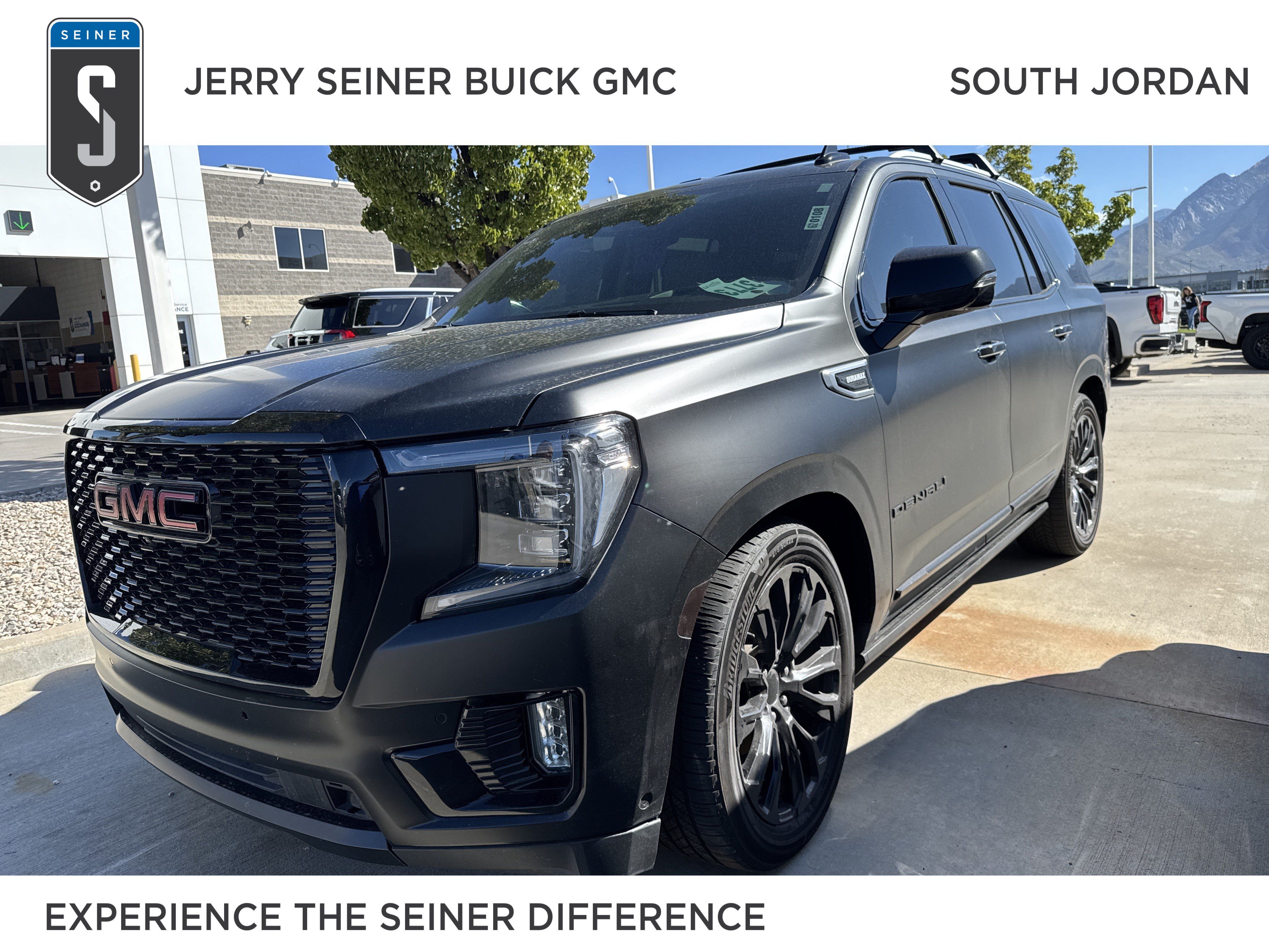 Used 2024 GMC Yukon Denali w/ Denali Reserve Package AWD/4WD image 1