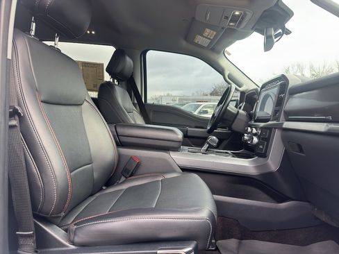 Used 2021 Ford F150 Lariat w/ FX4 Off-Road Package image 16