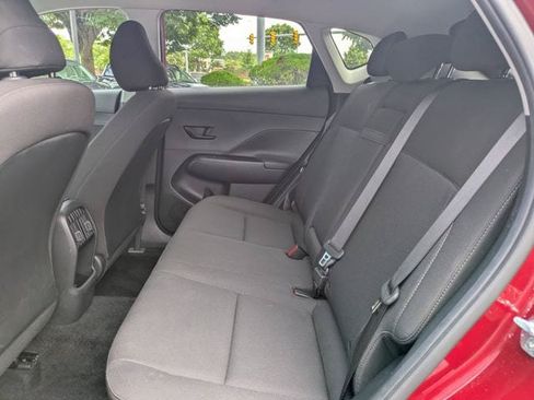 Used 2024 Hyundai Kona SEL AWD/4WD image 14