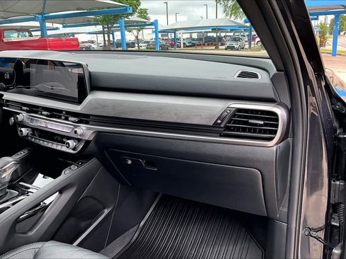 Used 2025 Kia Telluride EX X-Line AWD/4WD image 19