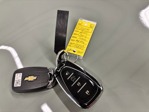 Used 2025 Chevrolet Trax ACTIV w/ Driver Confidence Package image 24