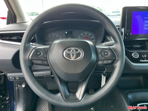 Certified 2025 Toyota Corolla LE FWD image 22
