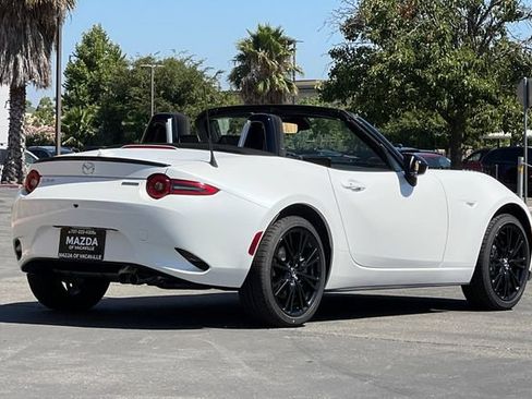 New 2026 MAZDA MX-5 Miata Club w/ Interior Package RWD image 4