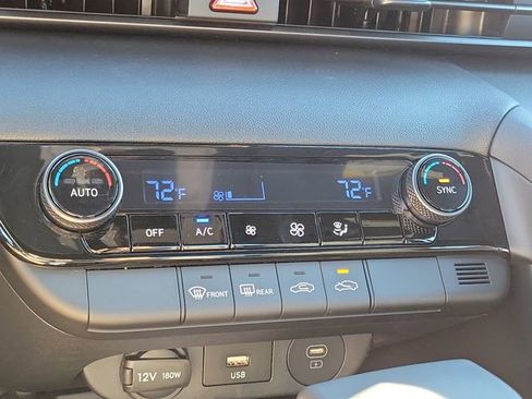 New 2026 Hyundai Elantra Sport FWD image 11