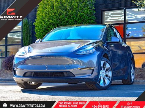 Used 2021 Tesla Model Y Long Range image 1