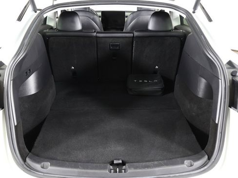 Used 2022 Tesla Model Y Long Range image 20