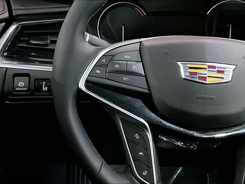 Used 2025 Cadillac XT5 Premium Luxury AWD/4WD image 24