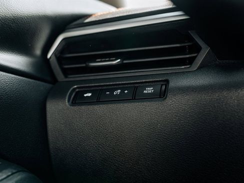 Used 2019 Nissan Altima 2.5 SR w/ SR Premium Package image 22