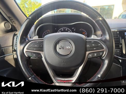 Used 2021 Jeep Grand Cherokee Trailhawk w/ Trailhawk Luxury Group AWD/4WD image 35