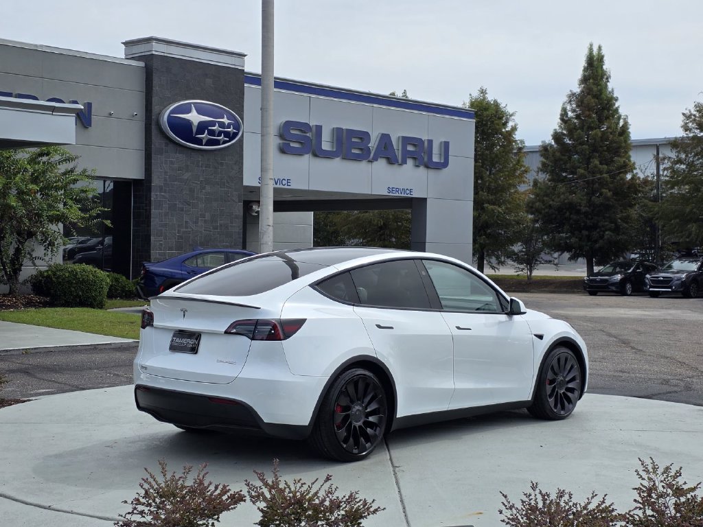 Used 2025 Tesla Model Y Performance AWD/4WD image 5