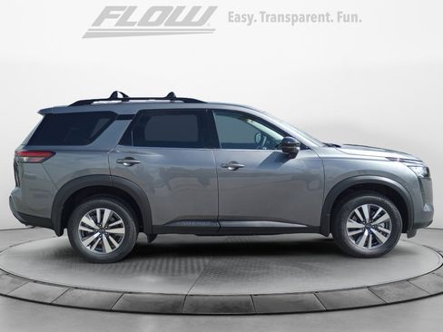 New 2026 Nissan Pathfinder SL FWD image 8