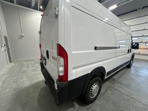 New 2025 RAM ProMaster 2500 w/ Convenience Group image 6