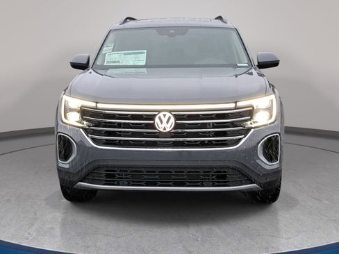 New 2026 Volkswagen Atlas SE FWD image 2