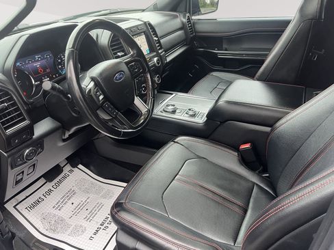 Used 2019 Ford Expedition Limited w/ Equipment Group 303A AWD/4WD image 22