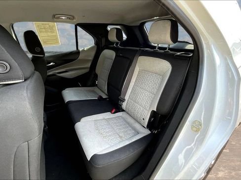 Used 2023 Chevrolet Equinox LT FWD image 24