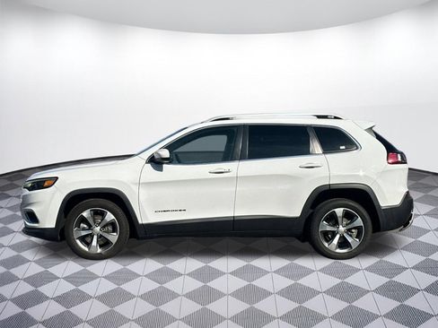 Used 2019 Jeep Cherokee Limited FWD image 2
