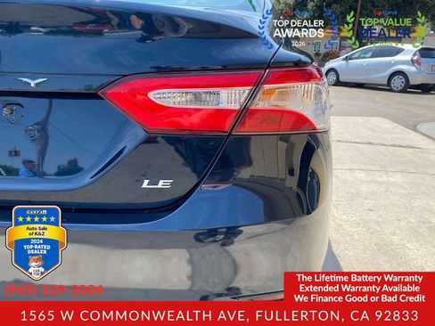 Used 2018 Toyota Camry LE FWD image 16