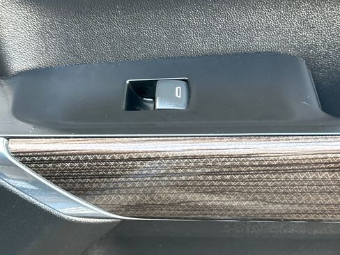 Used 2020 Chevrolet Silverado 1500 LT image 21