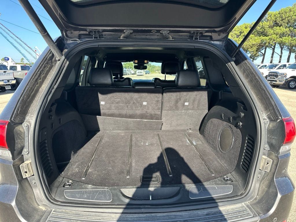Used 2017 Jeep Grand Cherokee Trailhawk AWD/4WD image 6