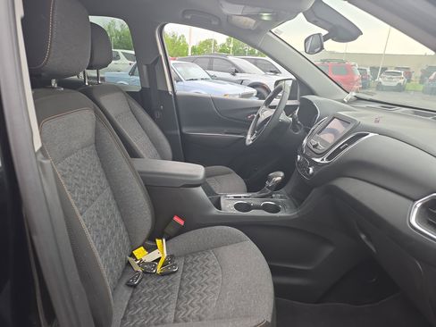 Used 2022 Chevrolet Equinox LT AWD/4WD image 9
