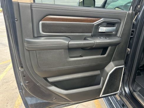 Used 2022 RAM 2500 Laramie w/ Chrome Appearance Group image 14