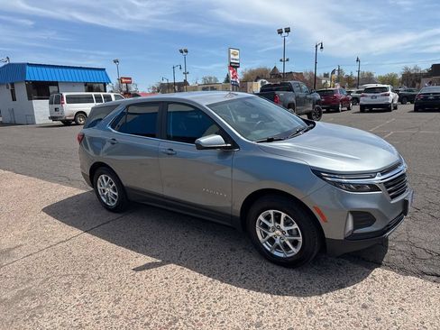 Used 2024 Chevrolet Equinox LT AWD/4WD image 5