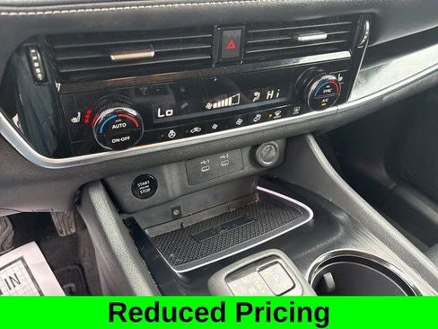 Used 2024 Nissan Rogue SL image 23