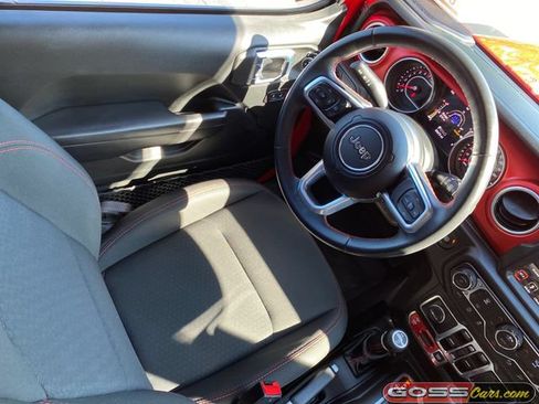 Used 2018 Jeep Wrangler Unlimited Rubicon w/ Dual Top Group AWD/4WD image 20