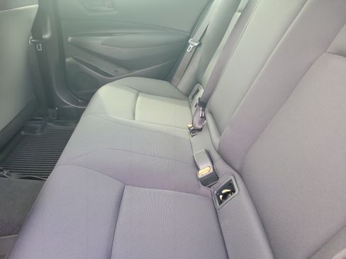 Used 2025 Toyota Corolla LE FWD image 11