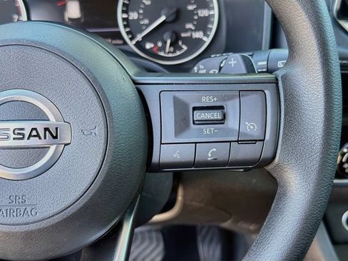 Used 2021 Nissan Rogue S FWD image 34