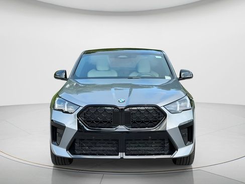 New 2026 BMW X2 xDrive28i w/ Technology Package AWD/4WD image 2